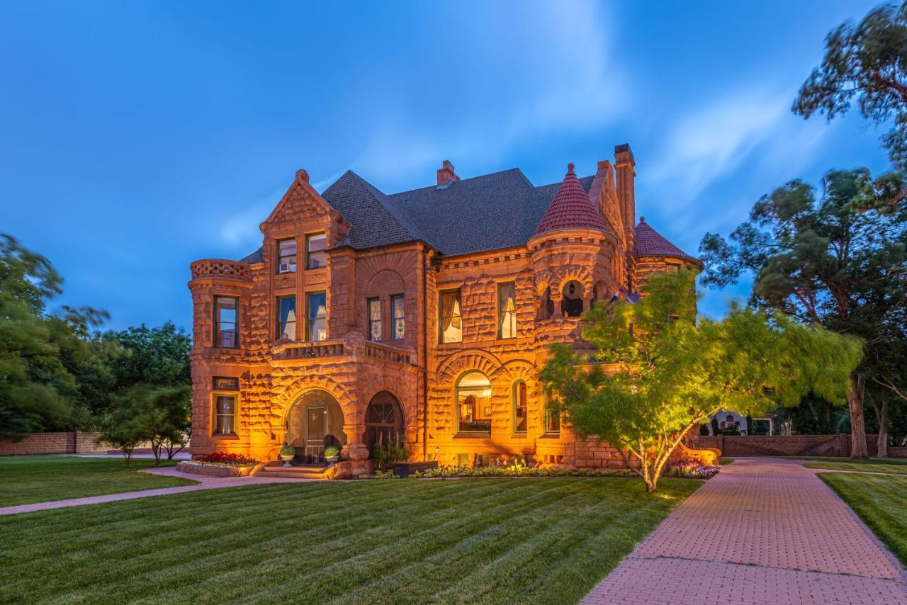 Orman Mansion - Pueblo'S Most Luxurious Stay! 外观 照片