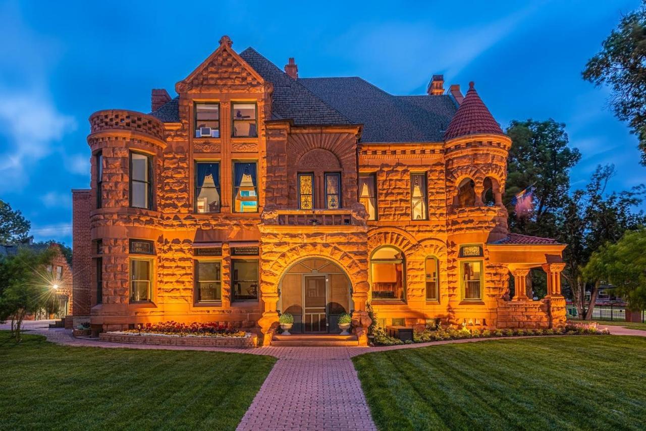 Orman Mansion - Pueblo'S Most Luxurious Stay! 外观 照片